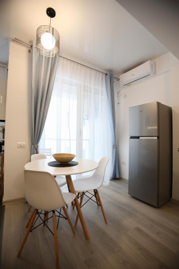 Premium Studios Mamaia Nord - Marea La 50M Năvodari Esterno foto