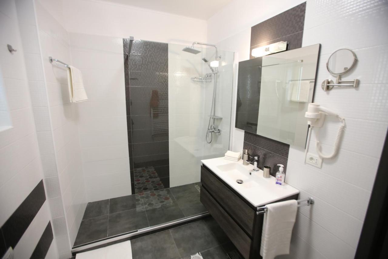 Premium Studios Mamaia Nord - Marea La 50M Năvodari Esterno foto