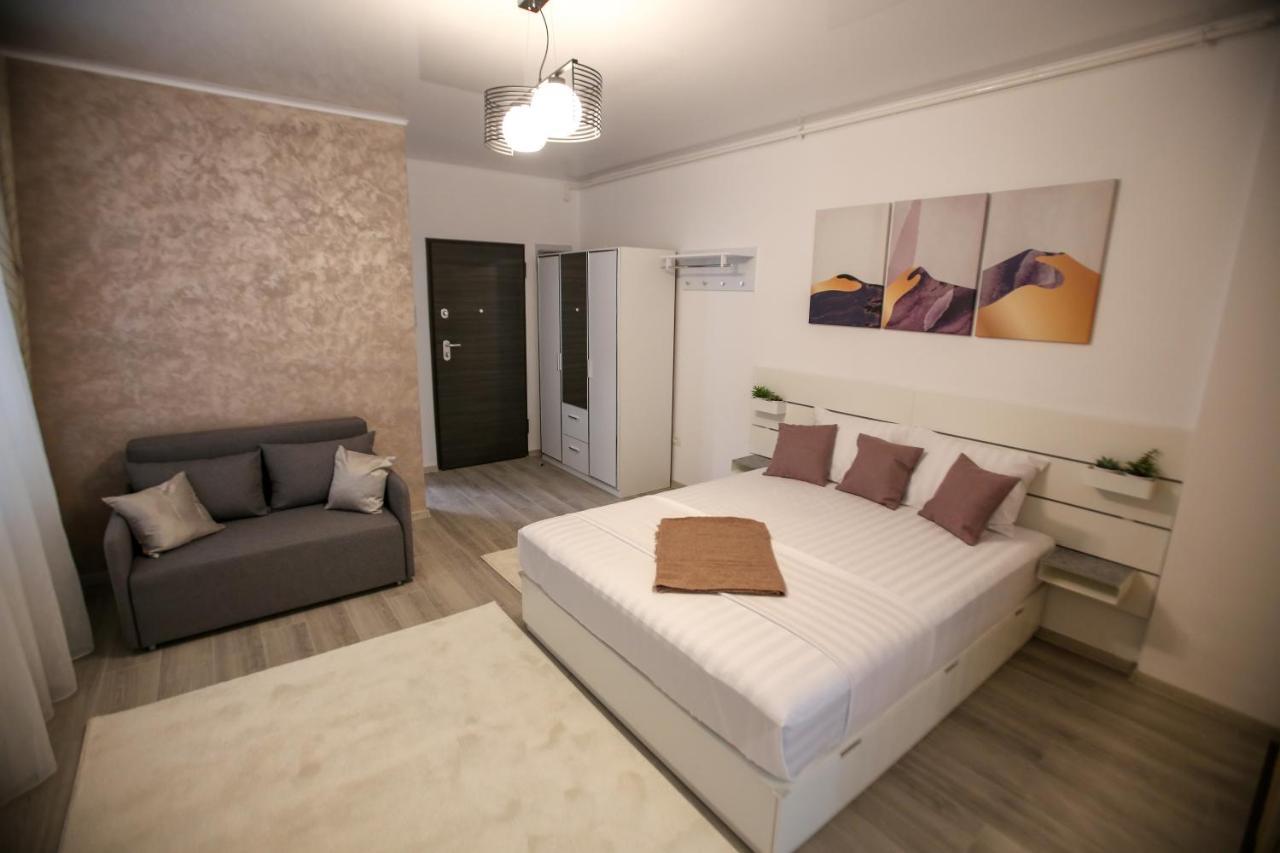 Premium Studios Mamaia Nord - Marea La 50M Năvodari Esterno foto