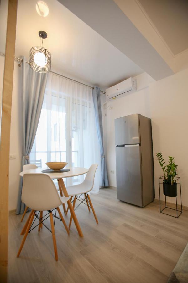 Premium Studios Mamaia Nord - Marea La 50M Năvodari Esterno foto