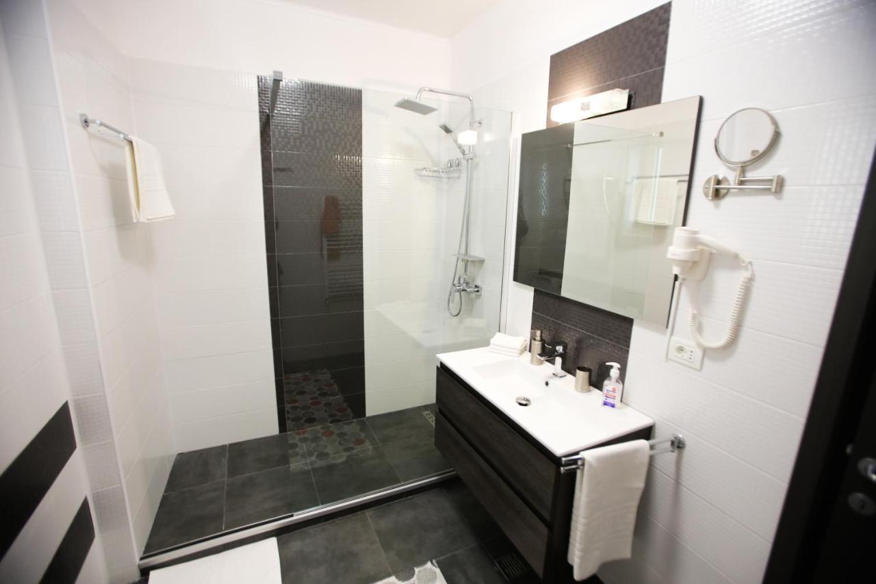 Premium Studios Mamaia Nord - Marea La 50M Năvodari Esterno foto