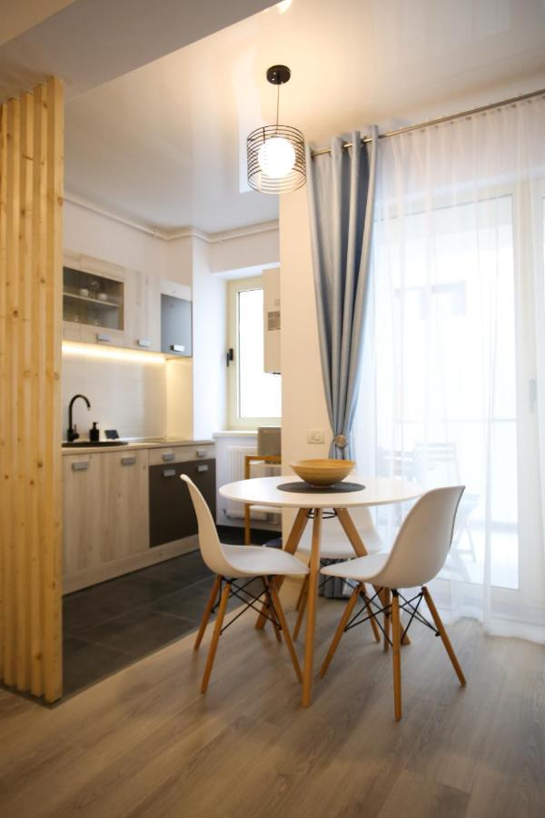 Premium Studios Mamaia Nord - Marea La 50M Năvodari Esterno foto