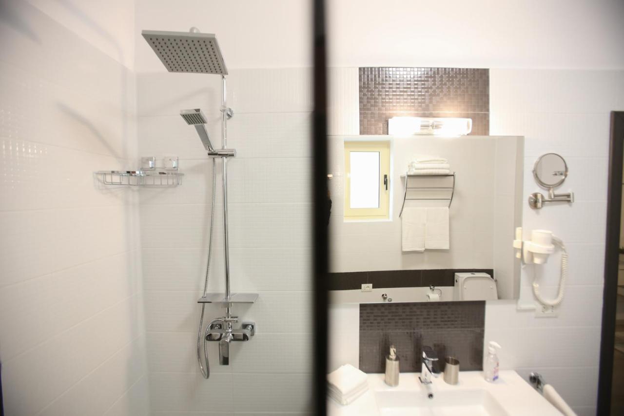 Premium Studios Mamaia Nord - Marea La 50M Năvodari Esterno foto